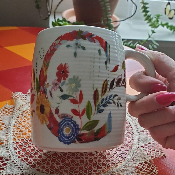 Anthropologie Other - Anthropologie Initial "C" Monogram Mug